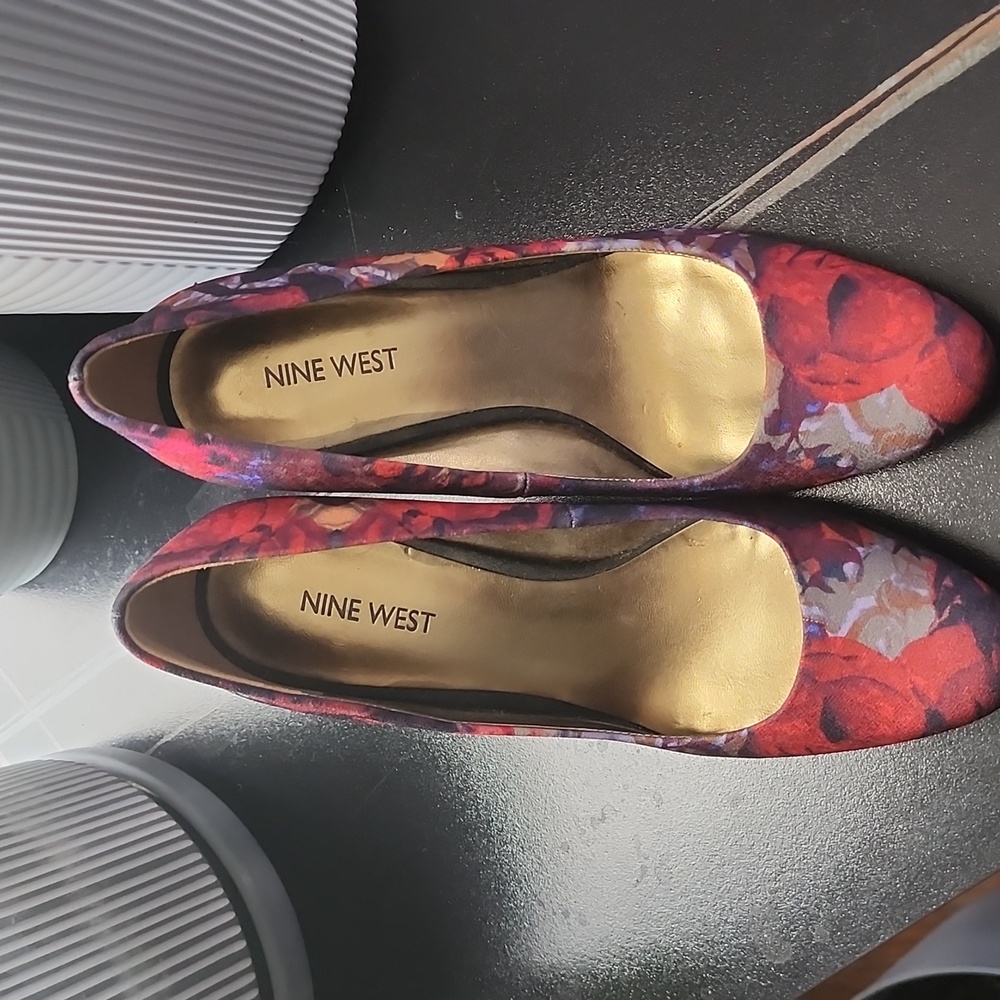 Shoe